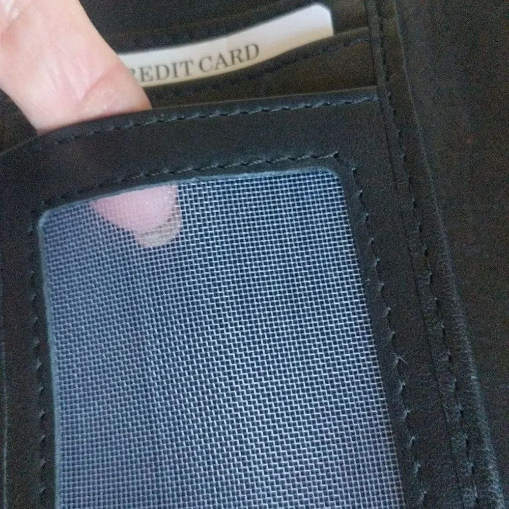 Gorgeous Black Woven Leather Wallet - Picture 10 of 16
